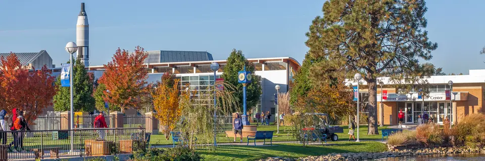Hutchinson Community College campus in fall